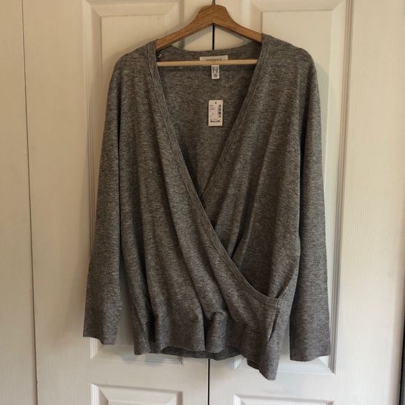 Wrap Style Sweater - Picture 4 of 6